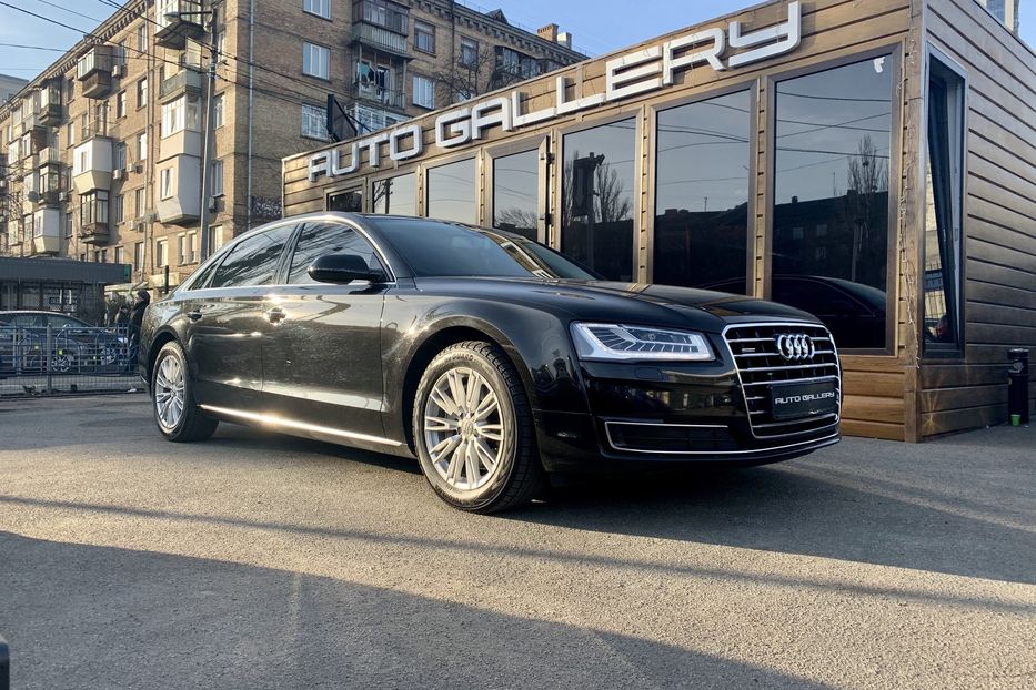 Продам Audi A8 Long 3.0L diesel  2017 года в Киеве