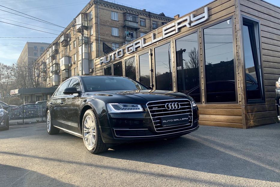 Продам Audi A8 Long 3.0L diesel  2017 года в Киеве