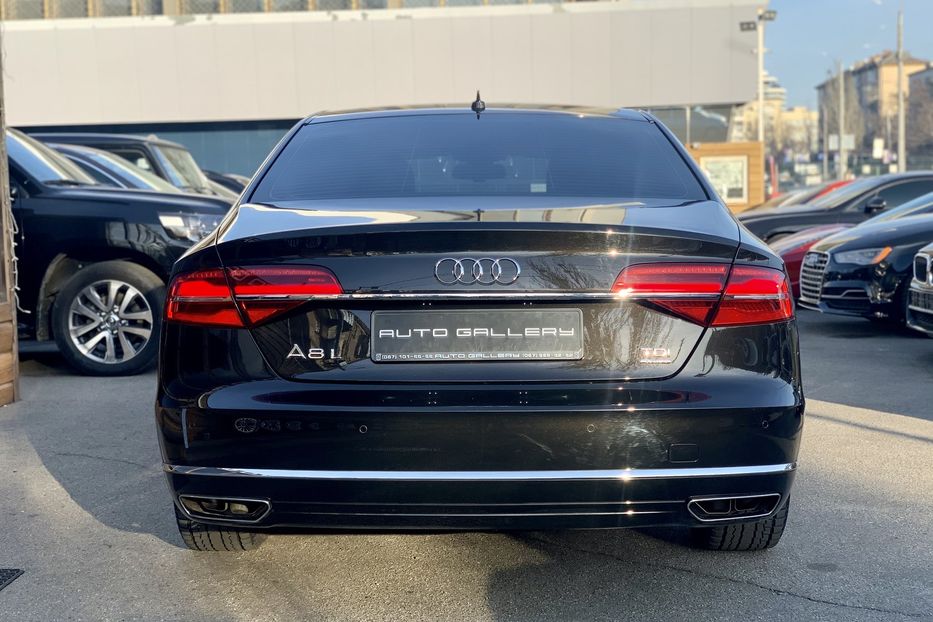 Продам Audi A8 Long 3.0L diesel  2017 года в Киеве