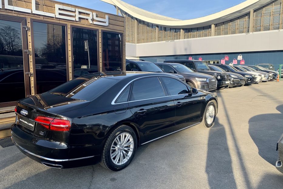 Продам Audi A8 Long 3.0L diesel  2017 года в Киеве