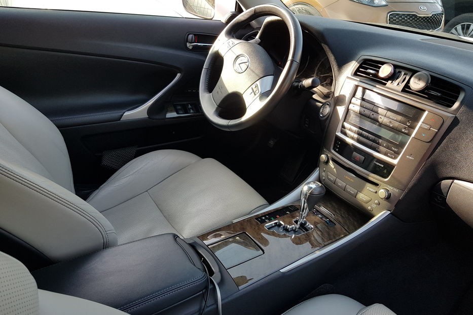 Продам Lexus IS 250 cabrio 2012 года в Одессе