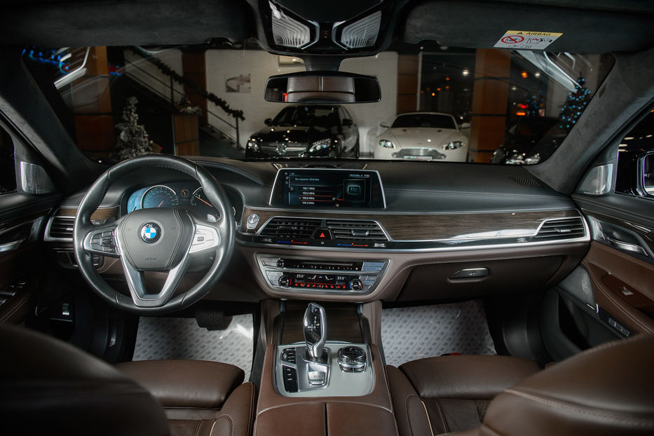 Продам BMW 730 2015 года в Одессе