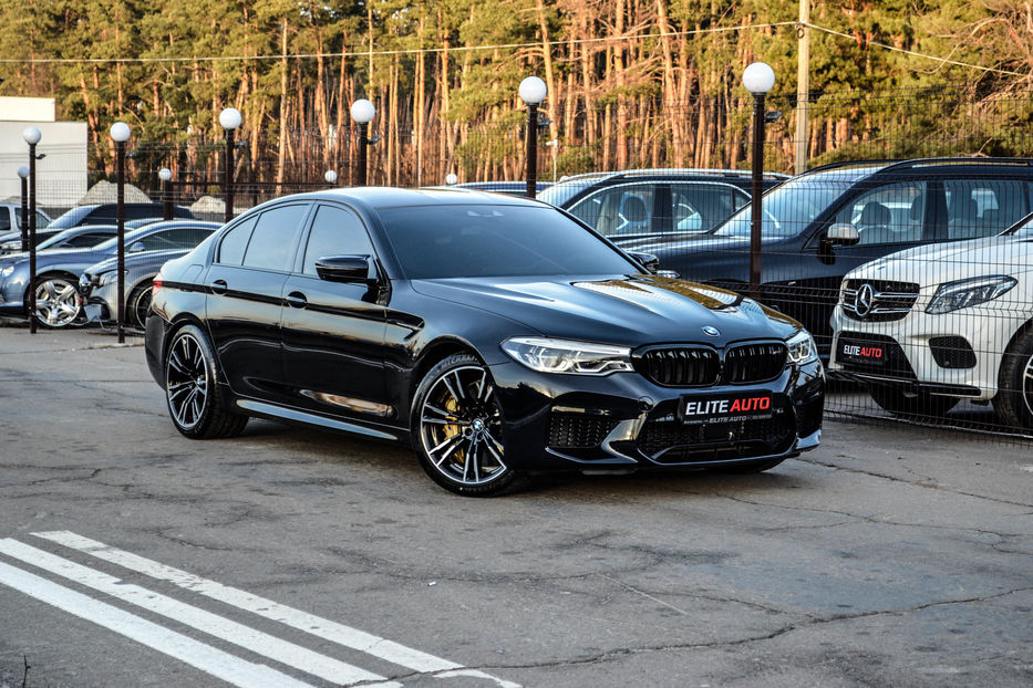 Продам BMW M5 2018 года в Киеве