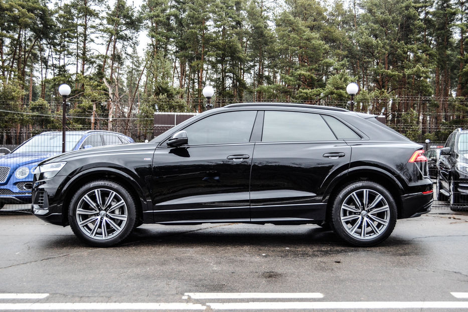 Продам Audi Q8 Disel S-line 2019 года в Киеве