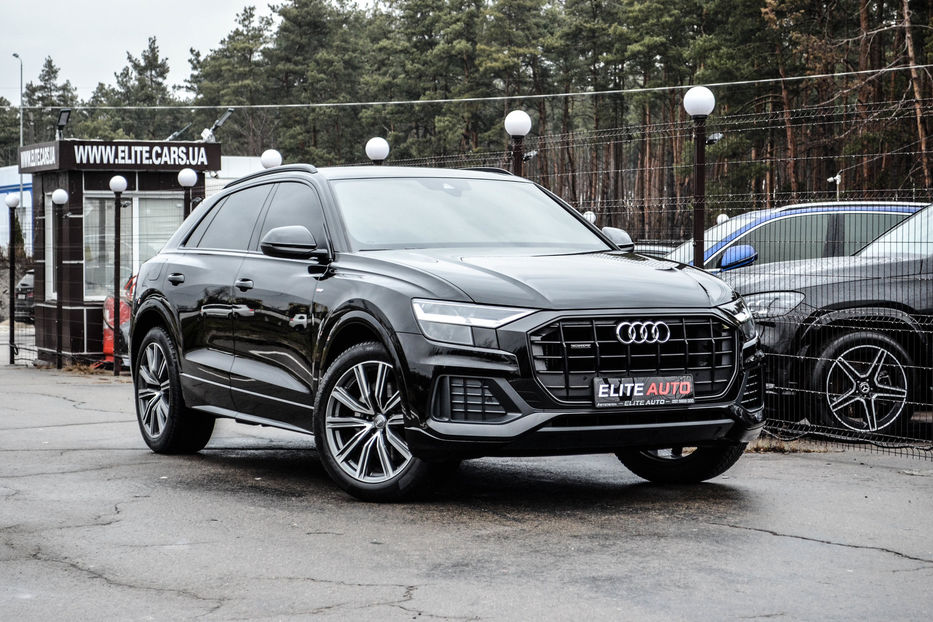 Продам Audi Q8 Disel S-line 2019 года в Киеве