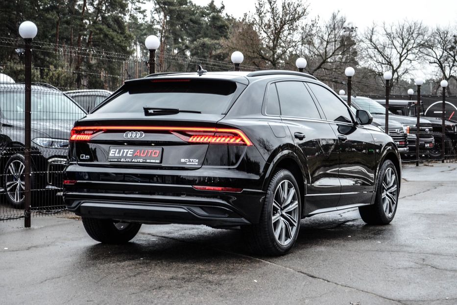 Продам Audi Q8 Disel S-line 2019 года в Киеве