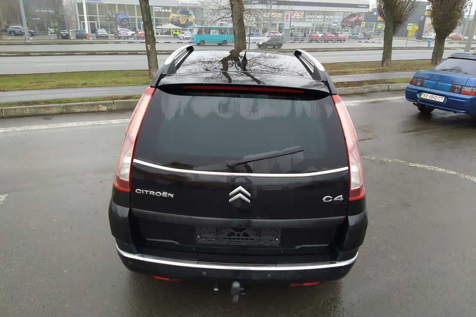 Продам Citroen C4 Picasso Grand 2009 года в Харькове