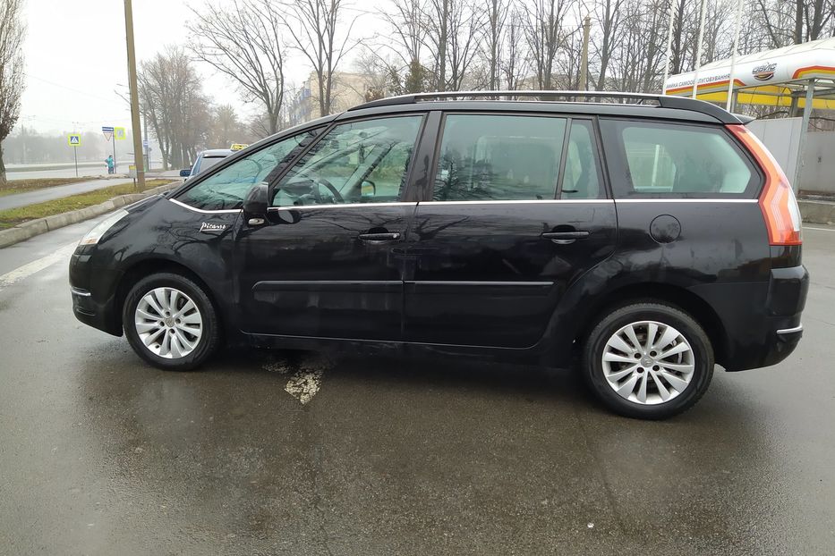 Продам Citroen C4 Picasso Grand 2009 года в Харькове