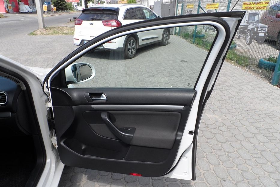 Продам Volkswagen Golf VII 2012 года в Днепре