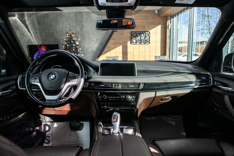 Продам BMW X5 4.0dX Led Adaptive Panorama 2015 года в Одессе