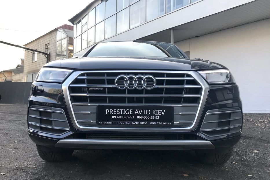 Продам Audi Q5 2.0 T 2018 года в Киеве