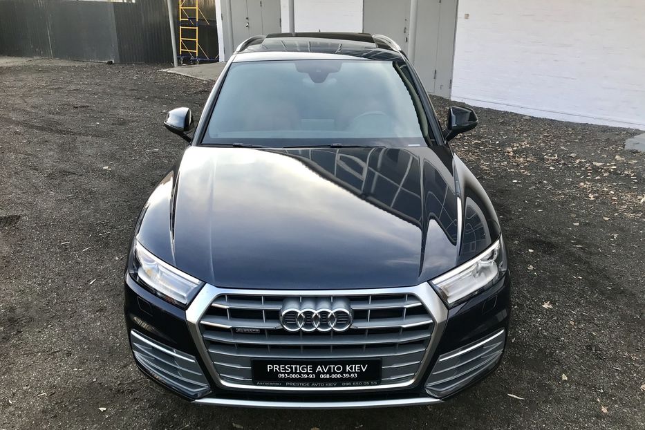 Продам Audi Q5 2.0 T 2018 года в Киеве