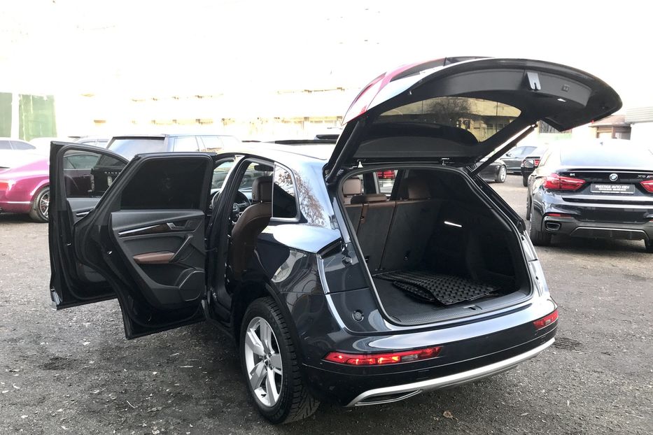 Продам Audi Q5 2.0 T 2018 года в Киеве