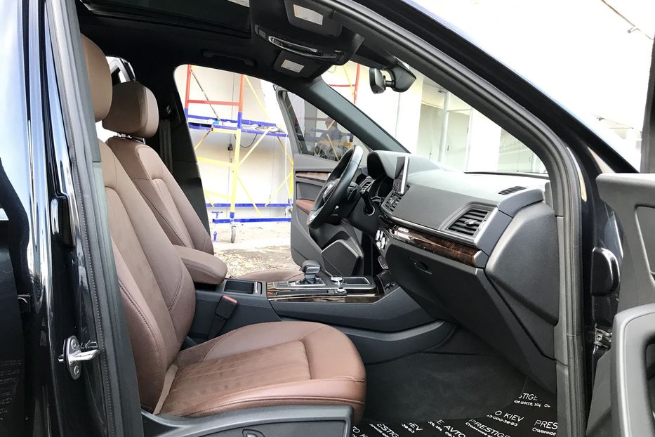 Продам Audi Q5 2.0 T 2018 года в Киеве