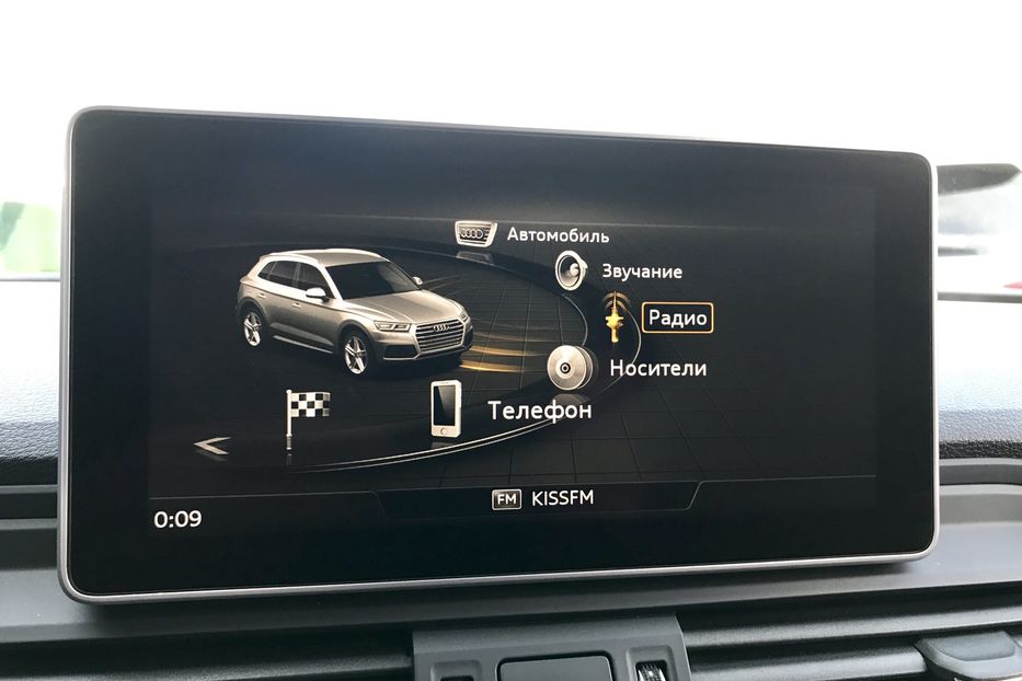 Продам Audi Q5 2.0 T 2018 года в Киеве