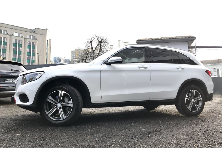 Продам Mercedes-Benz GLC-Class 300 4MATIC 2016 года в Киеве