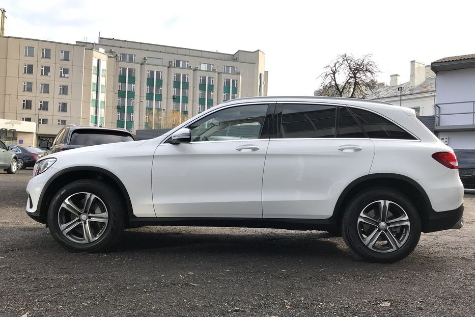 Продам Mercedes-Benz GLC-Class 300 4MATIC 2016 года в Киеве