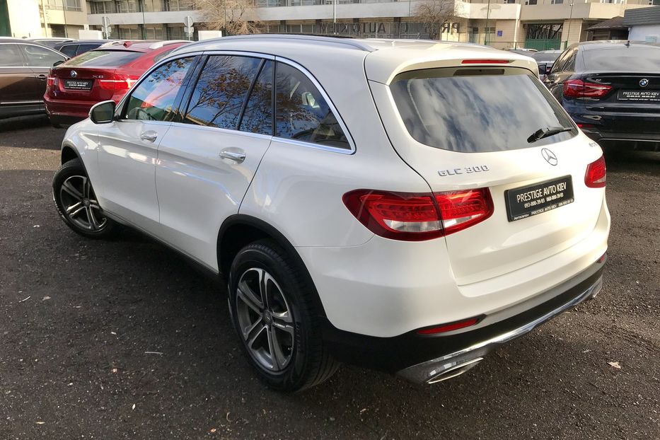 Продам Mercedes-Benz GLC-Class 300 4MATIC 2016 года в Киеве