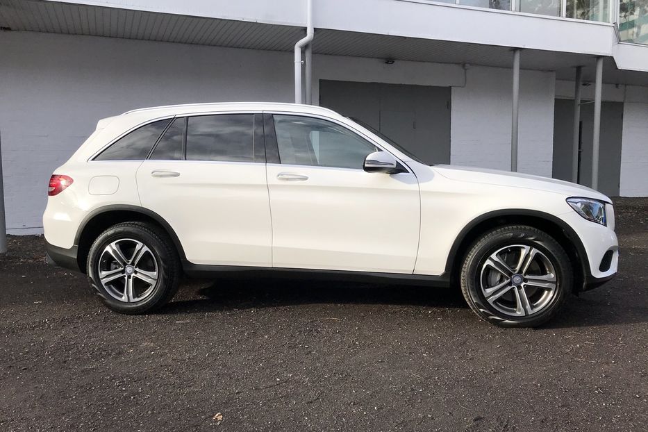 Продам Mercedes-Benz GLC-Class 300 4MATIC 2016 года в Киеве