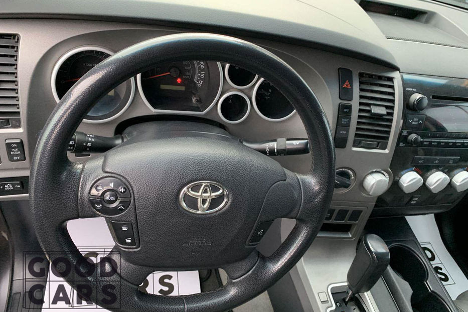 Продам Toyota Tundra 2011 года в Одессе