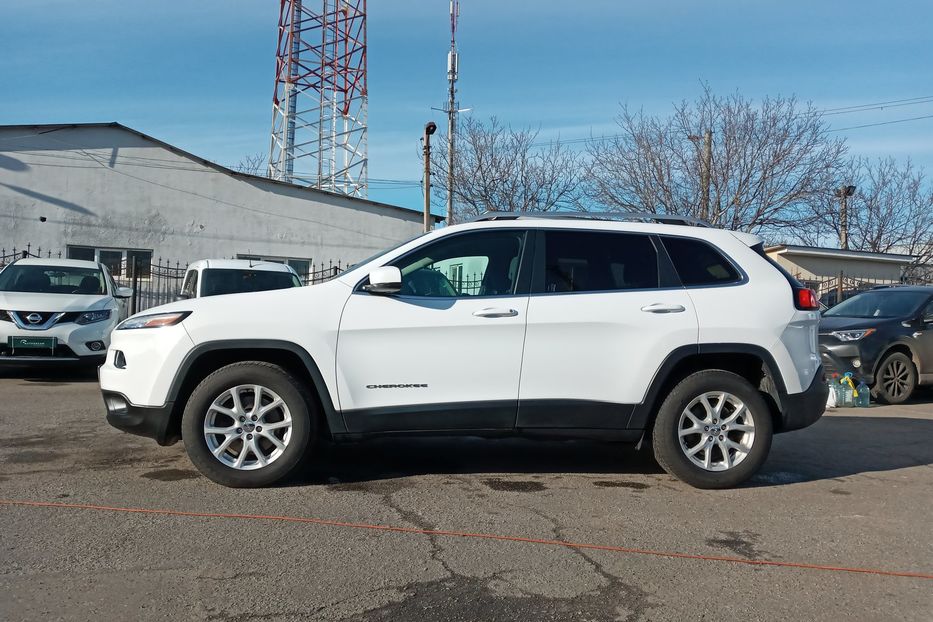 Продам Jeep Cherokee LATITUDE 2016 года в Одессе