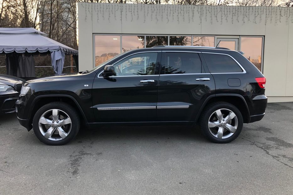 Продам Jeep Grand Cherokee OverLand Официальный 2011 года в Киеве