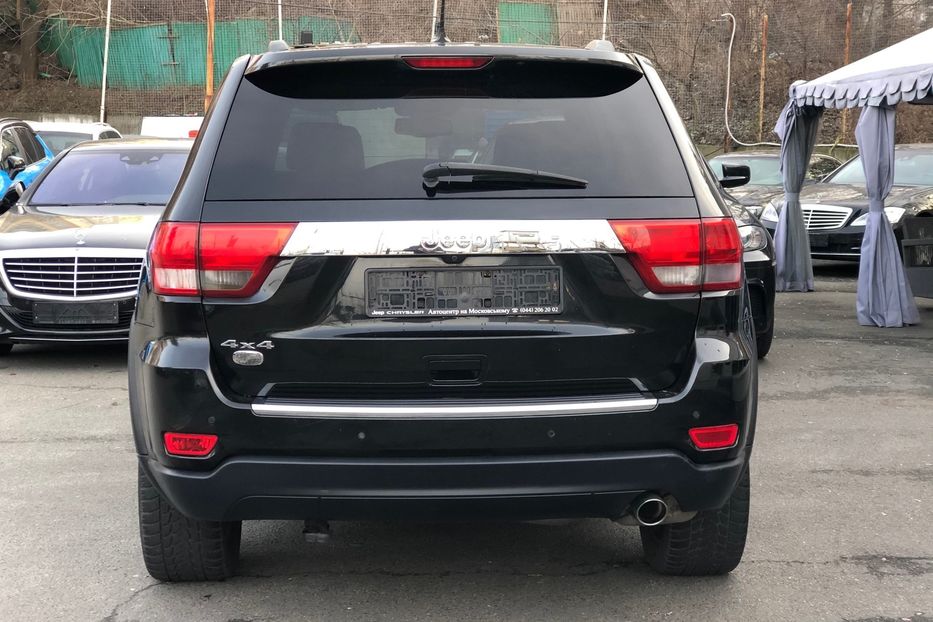 Продам Jeep Grand Cherokee OverLand Официальный 2011 года в Киеве