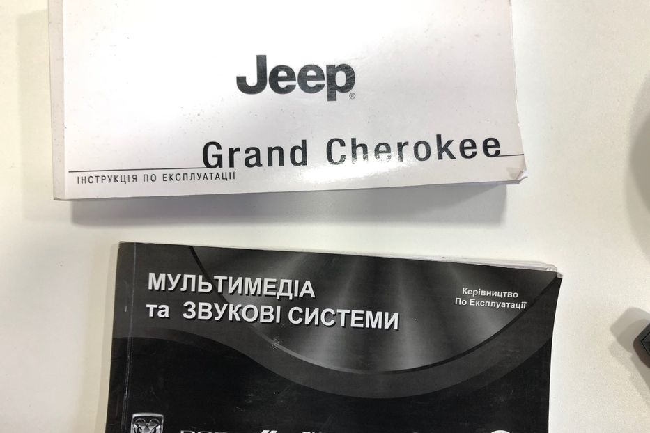 Продам Jeep Grand Cherokee OverLand Официальный 2011 года в Киеве