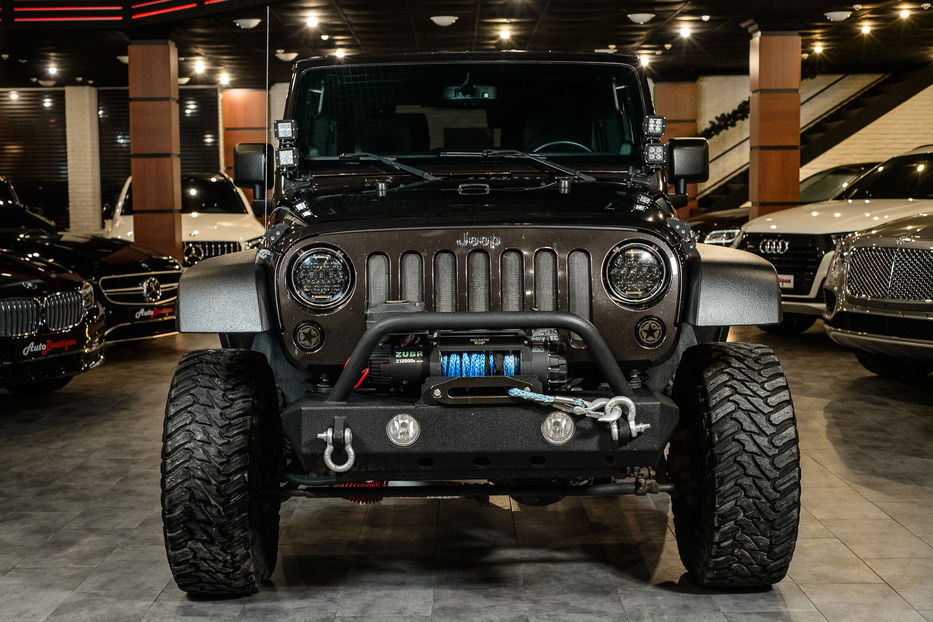 Продам Jeep Wrangler 2013 года в Одессе