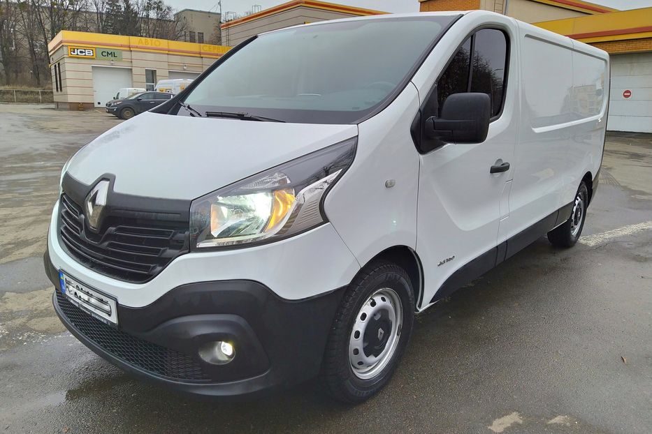 Продам Renault Trafic груз. Bi Turbo Long 2016 года в Харькове