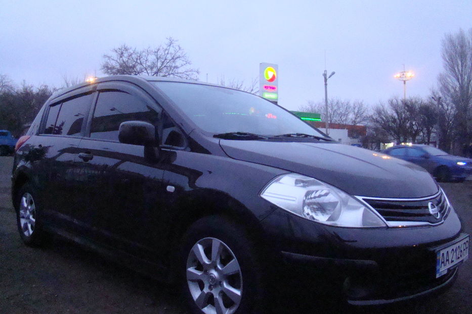 Продам Nissan TIIDA АКПП 2011 года в Одессе