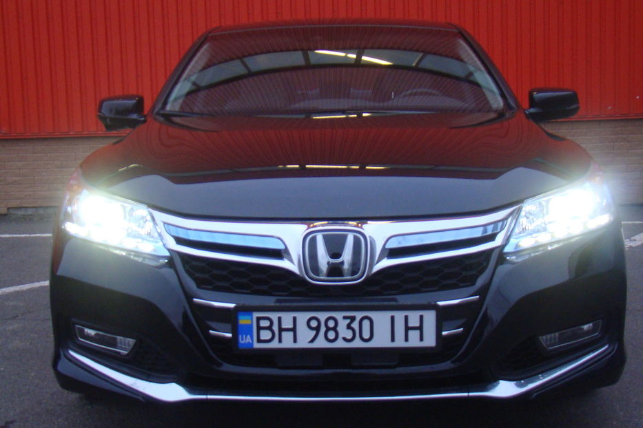 Продам Honda Accord HYBRYD 2014 года в Одессе