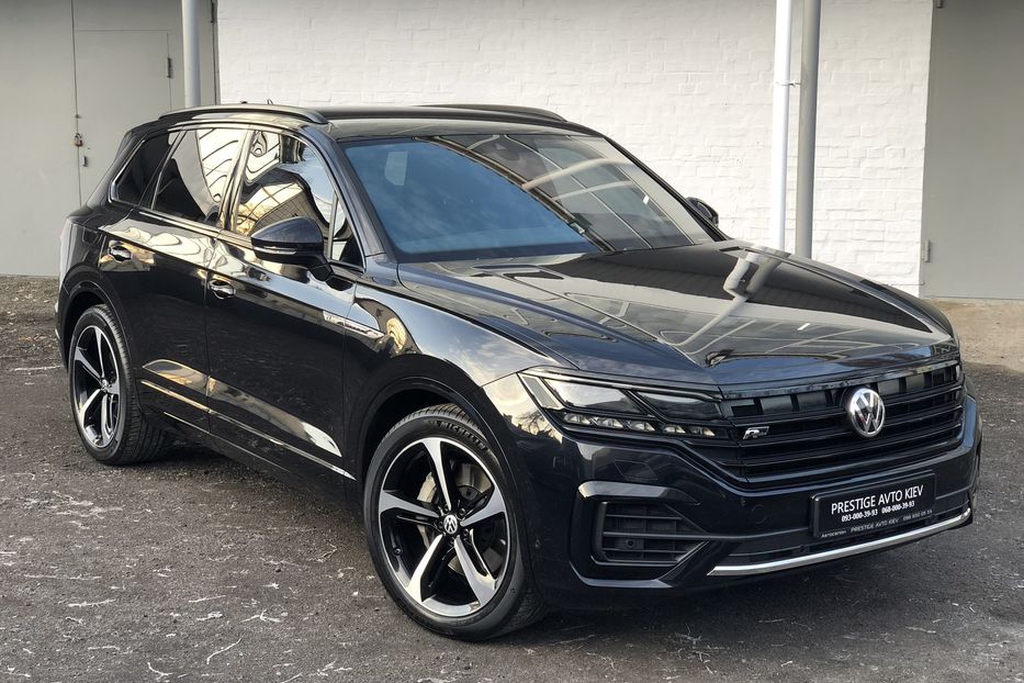 Продам Volkswagen Touareg 3.0 TFSI R-LINE Официальный 2019 года в Киеве
