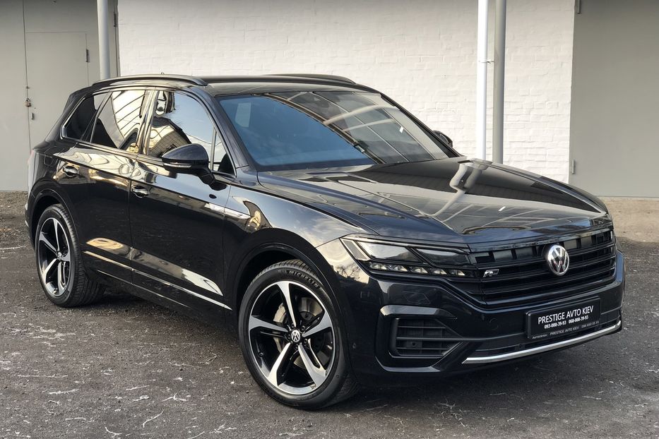Продам Volkswagen Touareg 3.0 TFSI R-LINE Официальный 2019 года в Киеве