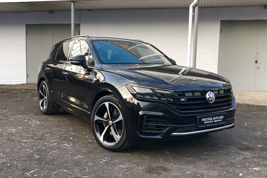 Продам Volkswagen Touareg 3.0 TFSI R-LINE Официальный 2019 года в Киеве