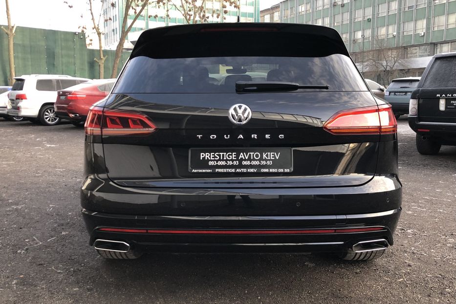 Продам Volkswagen Touareg 3.0 TFSI R-LINE Официальный 2019 года в Киеве