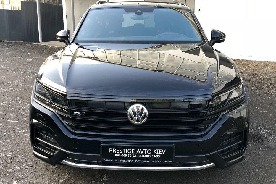 Продам Volkswagen Touareg 3.0 TFSI R-LINE Официальный 2019 года в Киеве