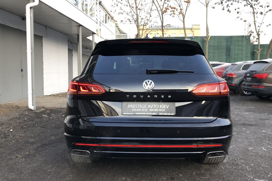 Продам Volkswagen Touareg 3.0 TFSI R-LINE Официальный 2019 года в Киеве