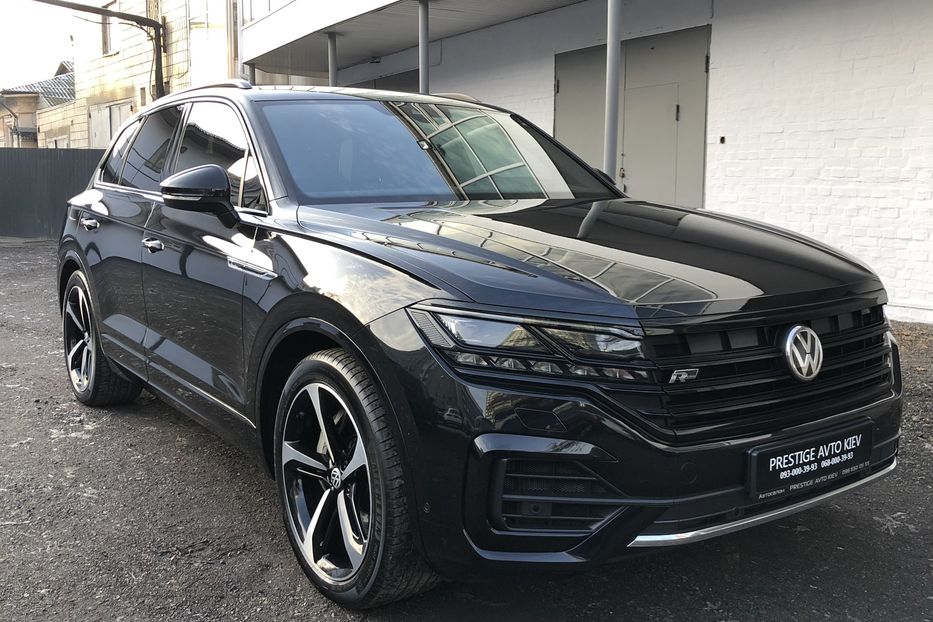 Продам Volkswagen Touareg 3.0 TFSI R-LINE Официальный 2019 года в Киеве