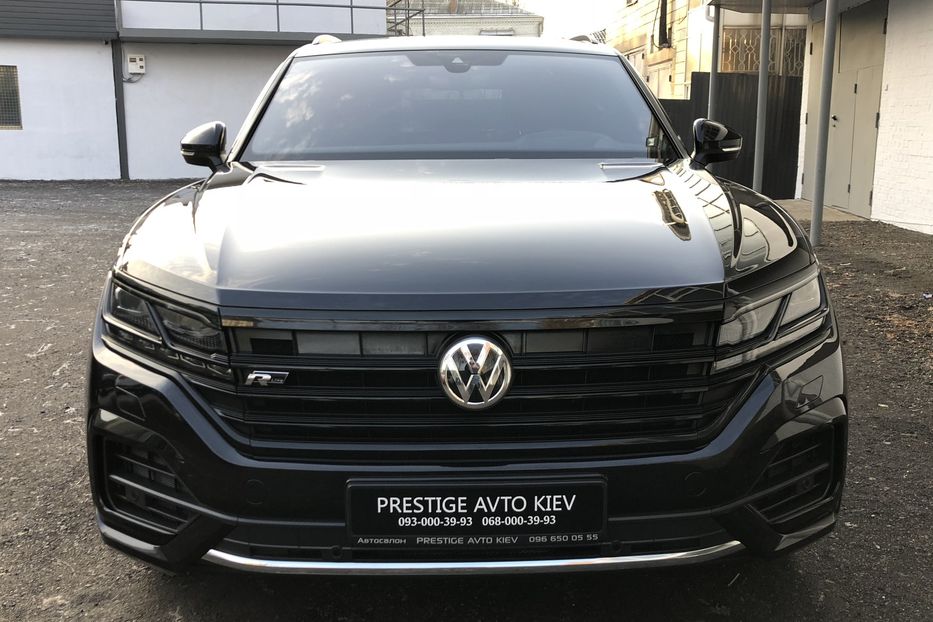 Продам Volkswagen Touareg 3.0 TFSI R-LINE Официальный 2019 года в Киеве