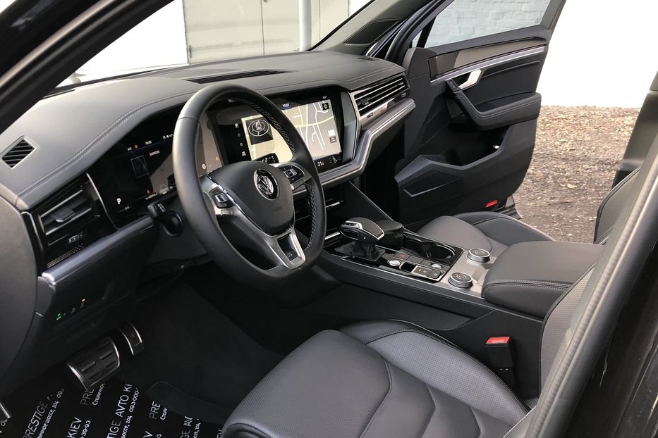 Продам Volkswagen Touareg 3.0 TFSI R-LINE Официальный 2019 года в Киеве