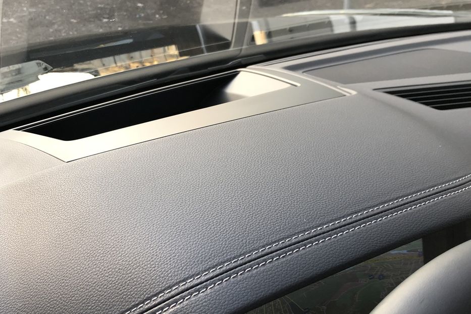 Продам Volkswagen Touareg 3.0 TFSI R-LINE Официальный 2019 года в Киеве