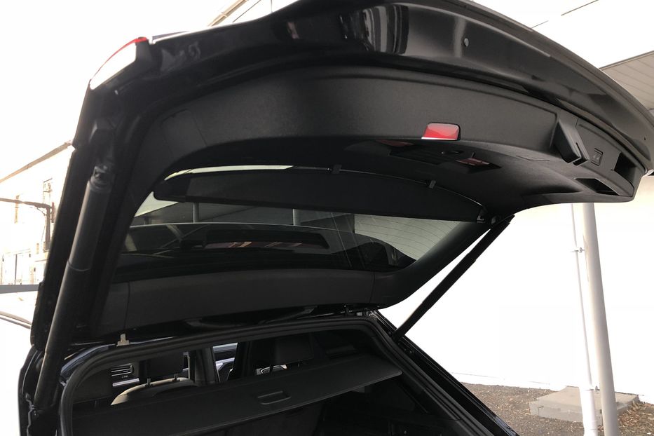 Продам Volkswagen Touareg 3.0 TFSI R-LINE Официальный 2019 года в Киеве