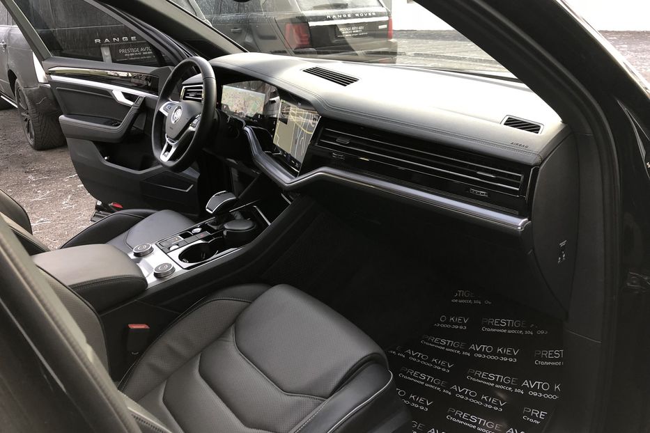 Продам Volkswagen Touareg 3.0 TFSI R-LINE Официальный 2019 года в Киеве