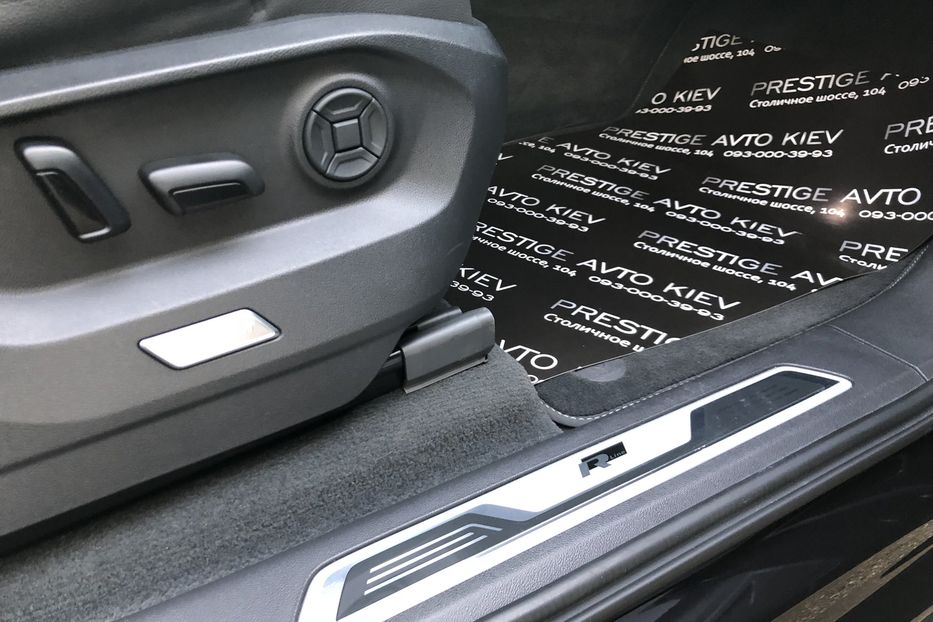 Продам Volkswagen Touareg 3.0 TFSI R-LINE Официальный 2019 года в Киеве
