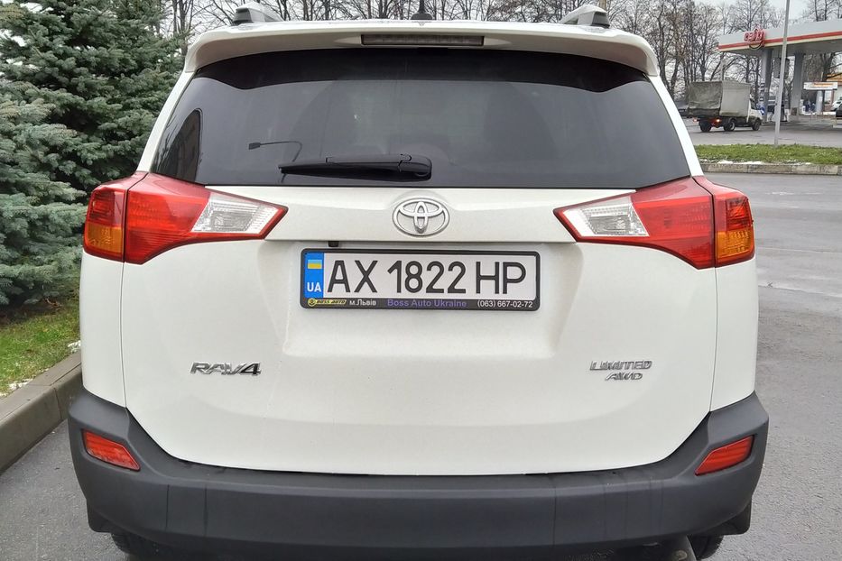 Продам Toyota Rav 4 Limited 2015 года в Харькове