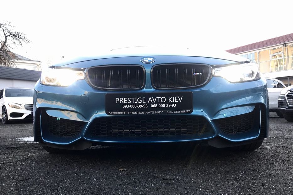 Продам BMW M4 Официальный 2016 года в Киеве