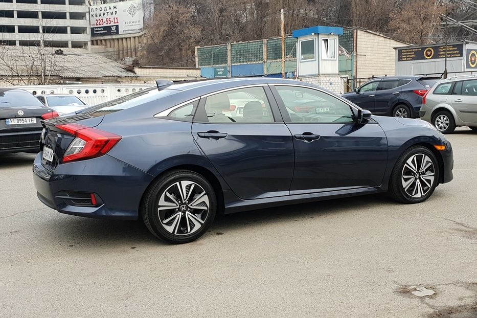 Продам Honda Civic EX-Turbo 2018 года в Киеве