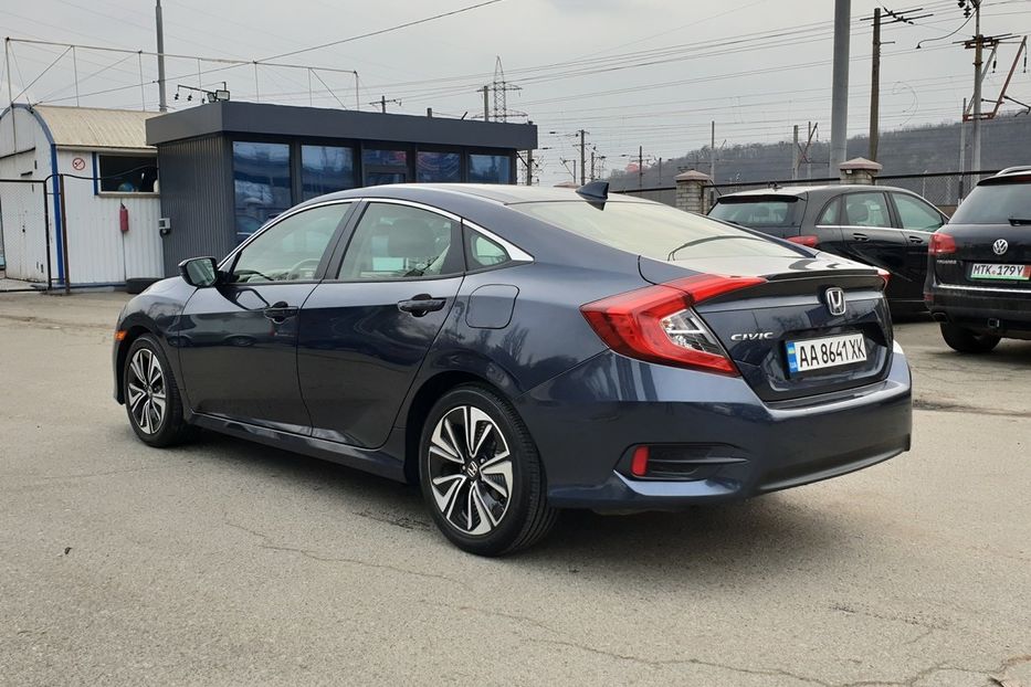 Продам Honda Civic EX-Turbo 2018 года в Киеве