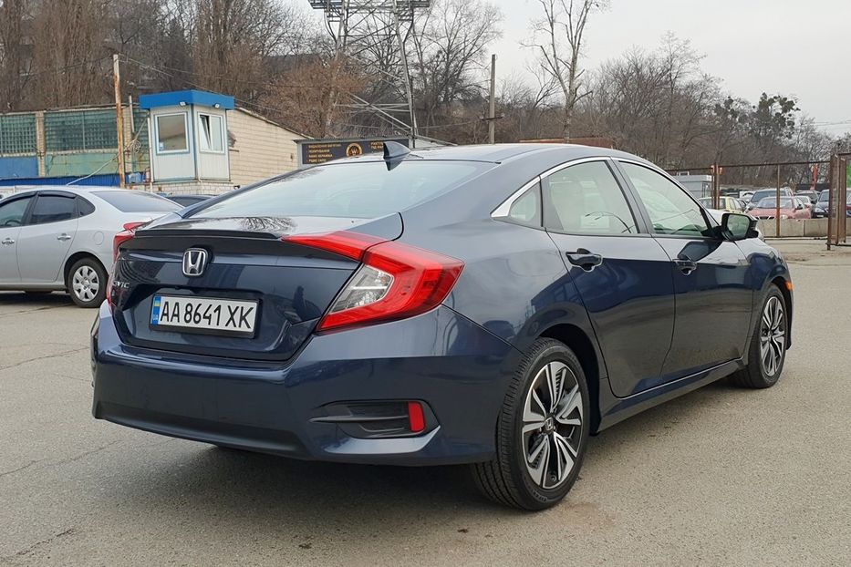 Продам Honda Civic EX-Turbo 2018 года в Киеве